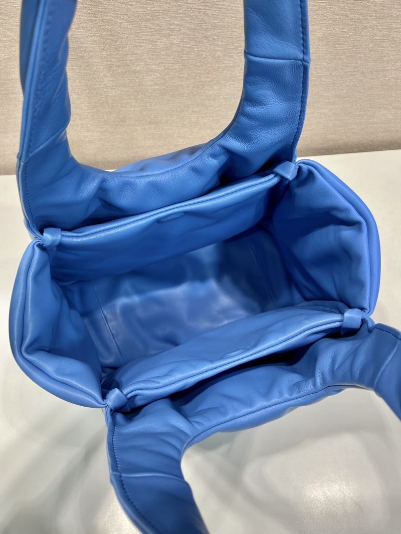 Pra*a tote bags